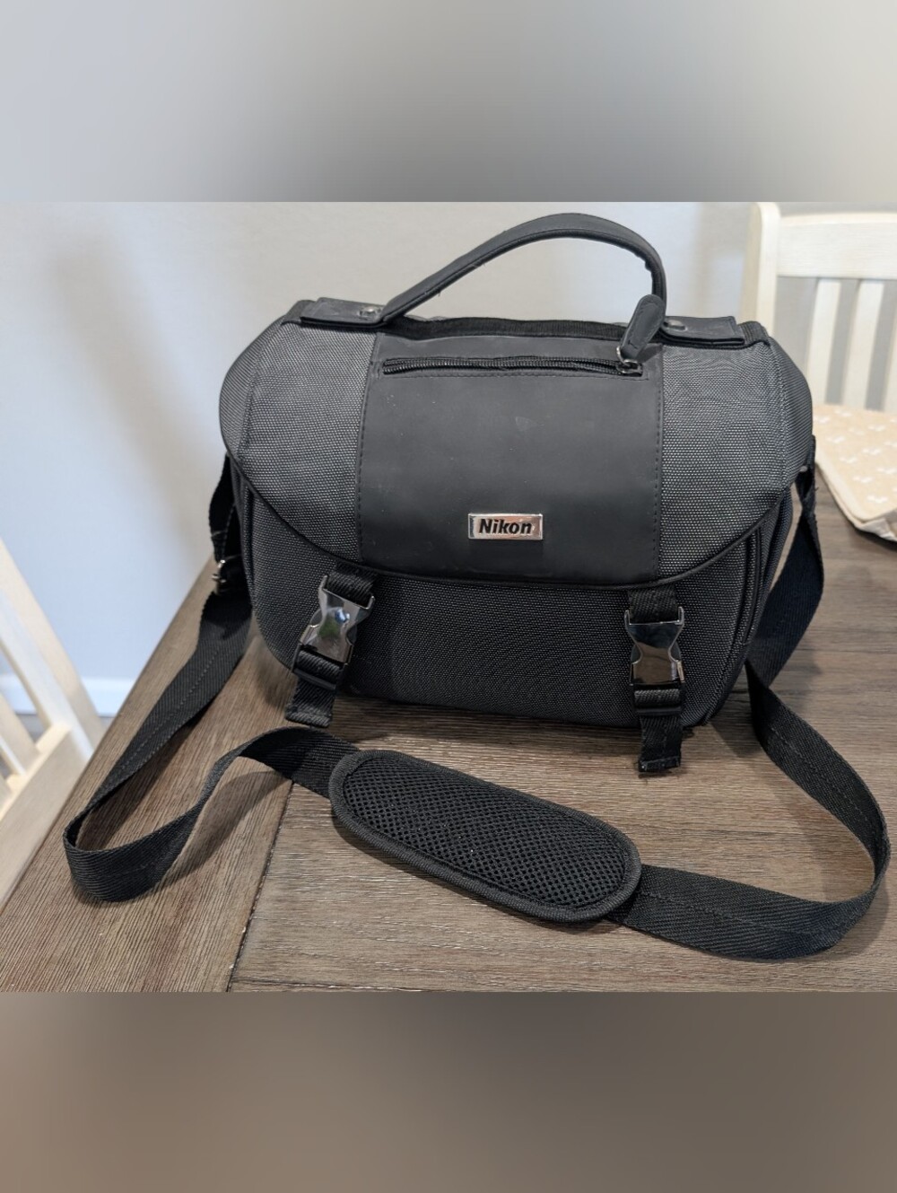 Nikon Black Camera Bag with Shoulder Strap